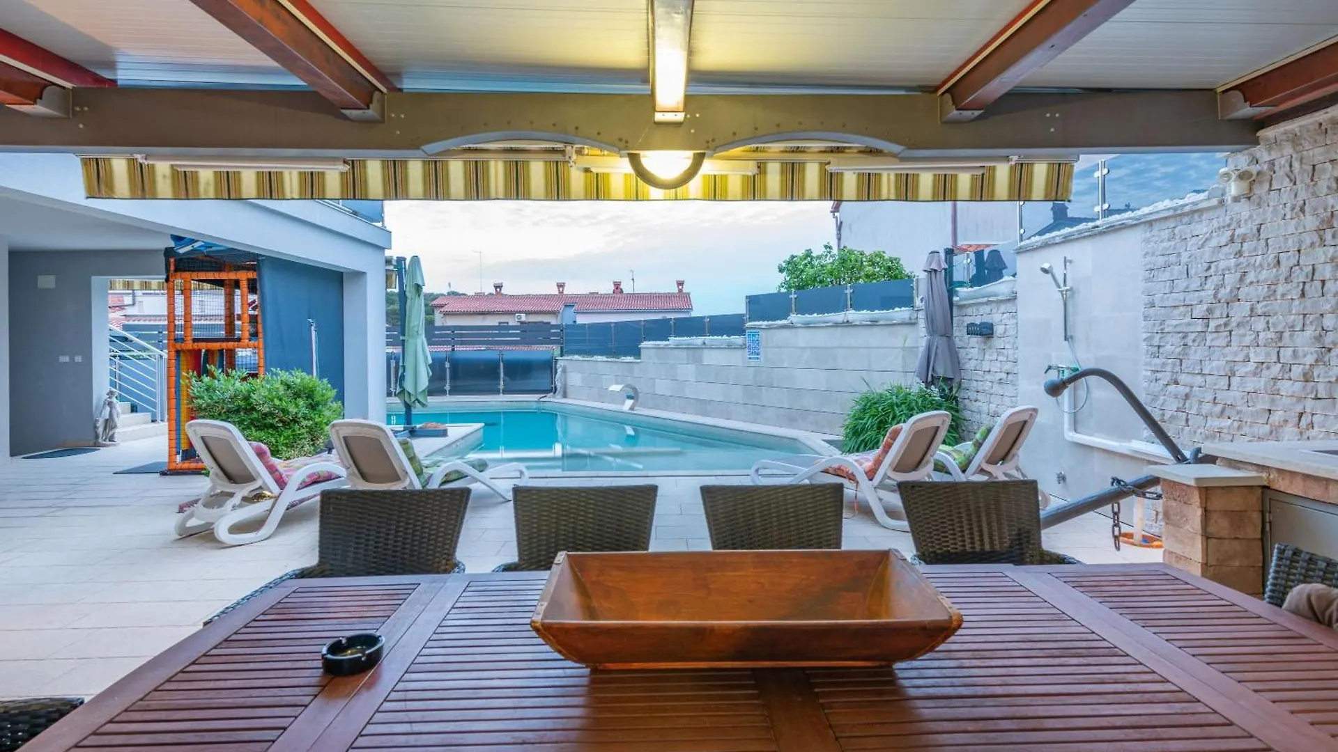 Villa Balu, A Charming Apartment With Pool Near Pula Vinkuran Croatia