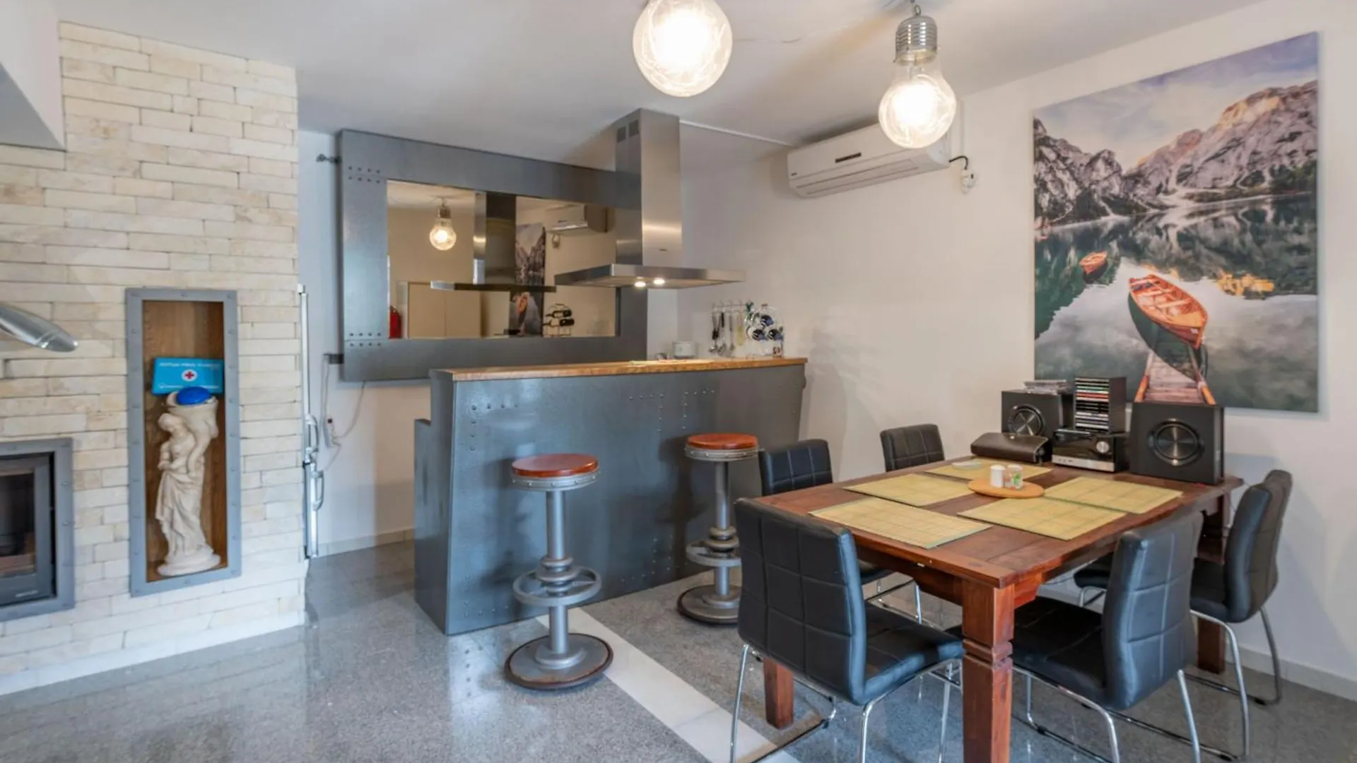 Villa Balu, A Charming Apartment With Pool Near Pula Vinkuran