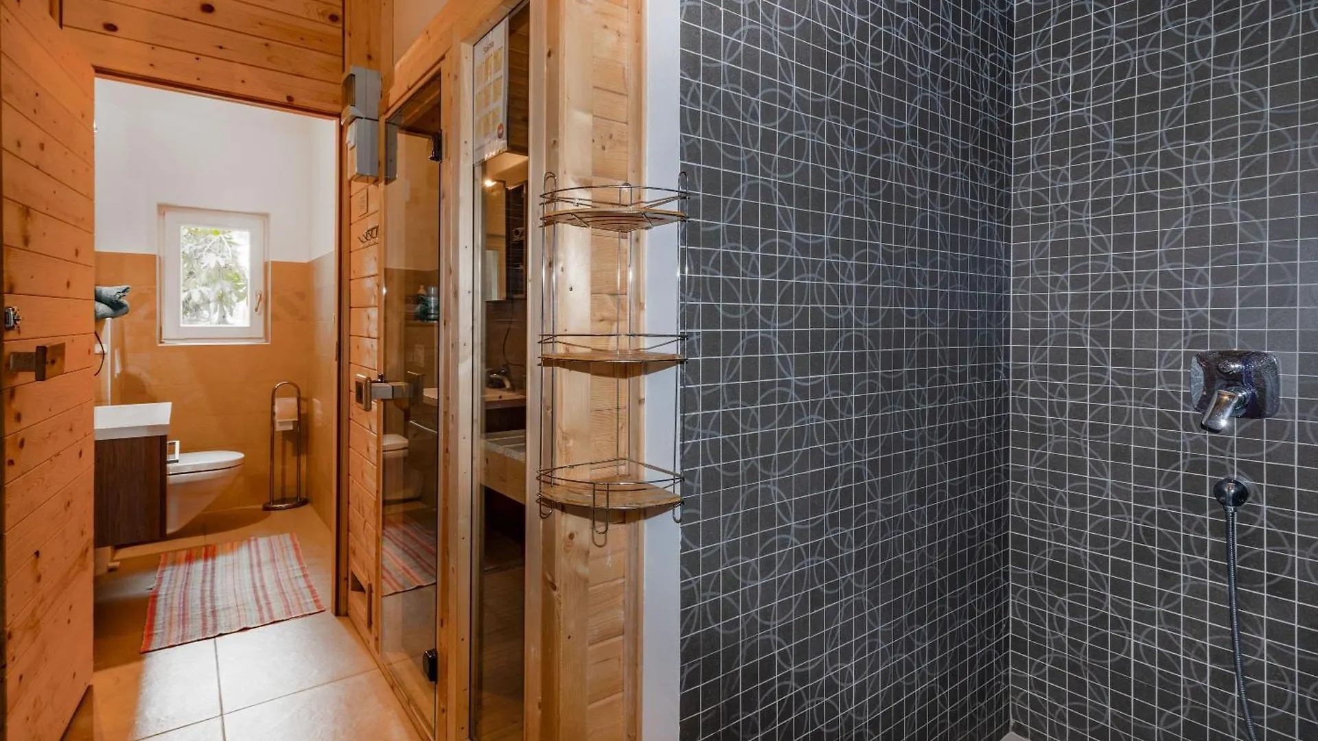 Villa Balu, A Charming Apartment With Pool Near Pula Vinkuran 0*,